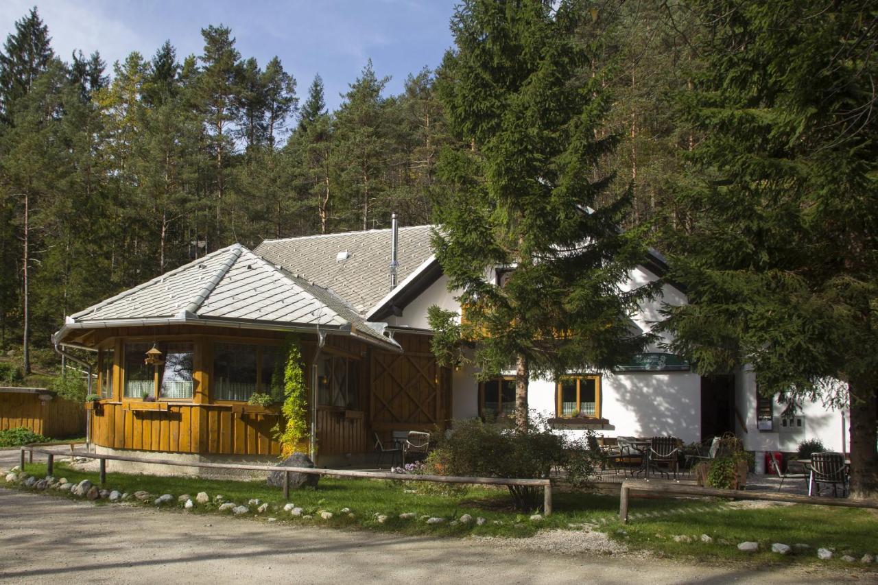Guesthouse Draga Begunje na Gorenjskem Exteriör bild